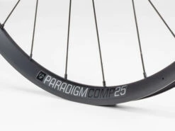 BONTRAGER Paradigm Comp 25 TLR Disc Road Wheel 700c Front -Bicycle Promotion Shop bontrager paradigm comp 25 tlr disc road wheel 27 inch front 362959 12